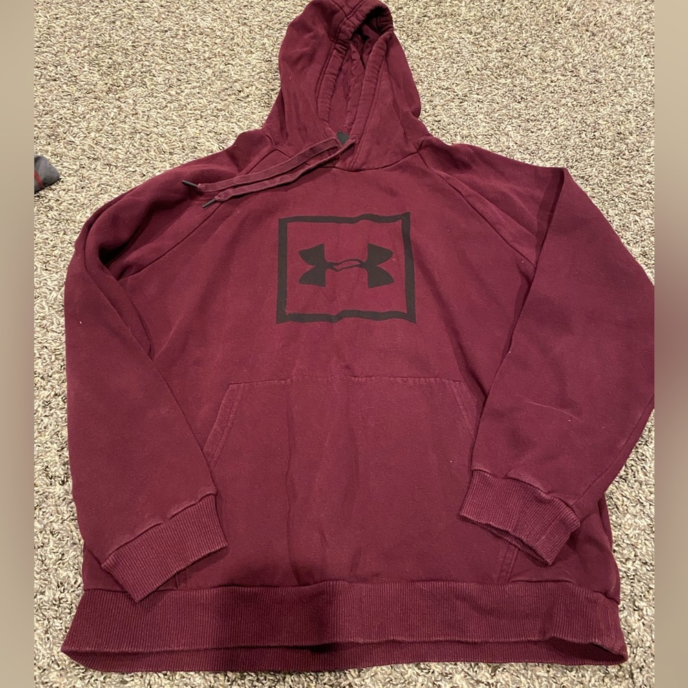 Underarmor hoodie